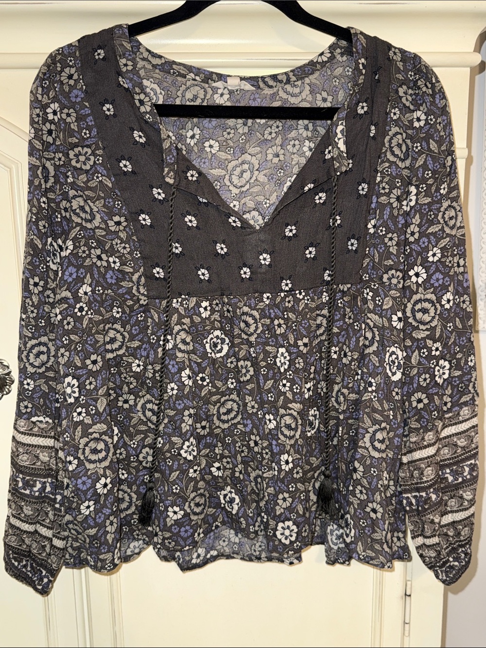 Lucky Brand Charcoal Blouse with Lavender and White Floral Print large